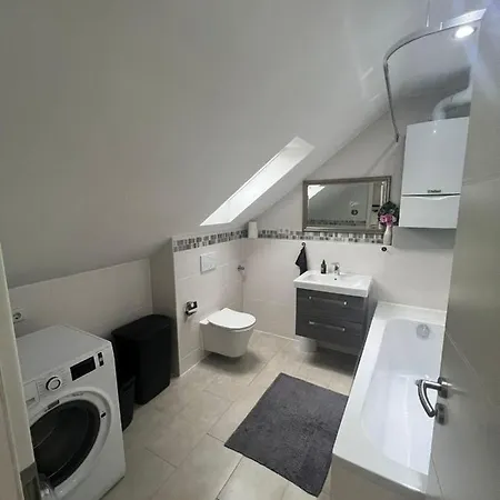 Zentral Gelegenes In Mit W-lan Mg08 *