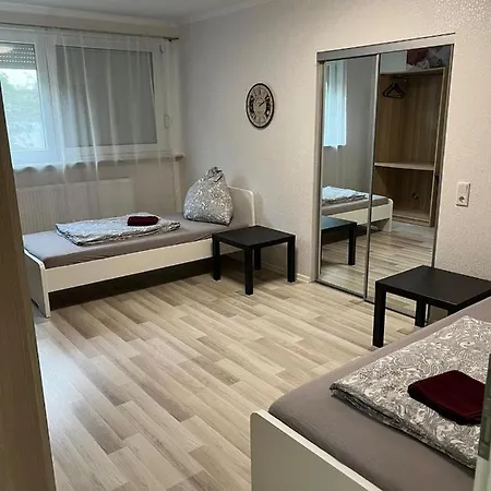 Zentral Gelegenes In Mit W-lan Mg08 * Mönchengladbach